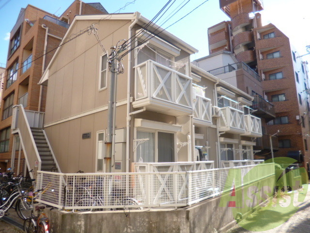 クァトルセゾン六甲道の外観