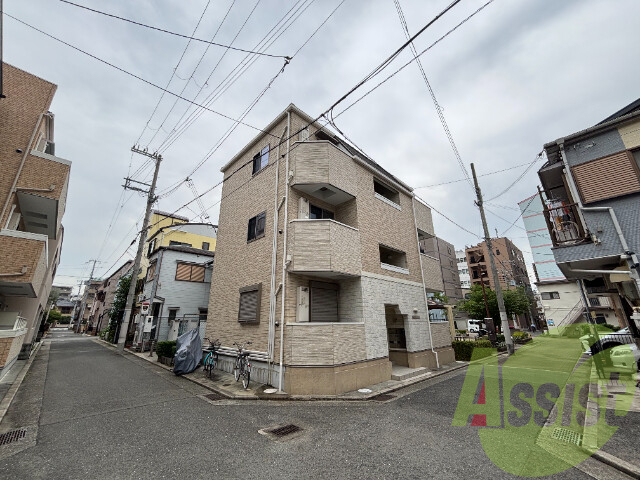 ワコーレヴィータ神戸上沢通サウスの外観