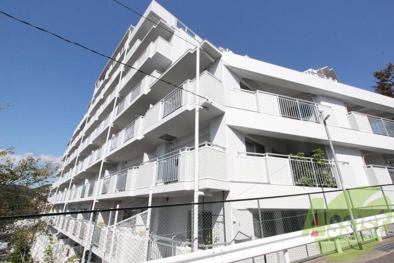 プリオーレ神戸山の手の外観