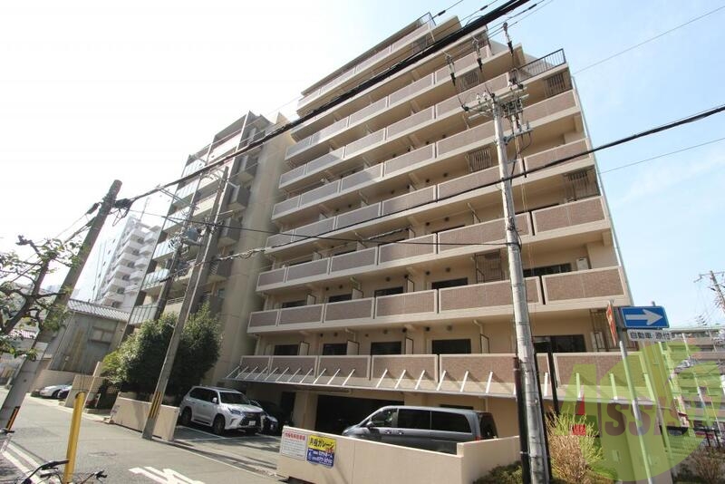 サンクラッソ湊川公園駅前の外観