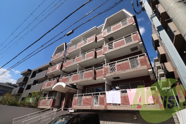 ジュリアス中山手の外観
