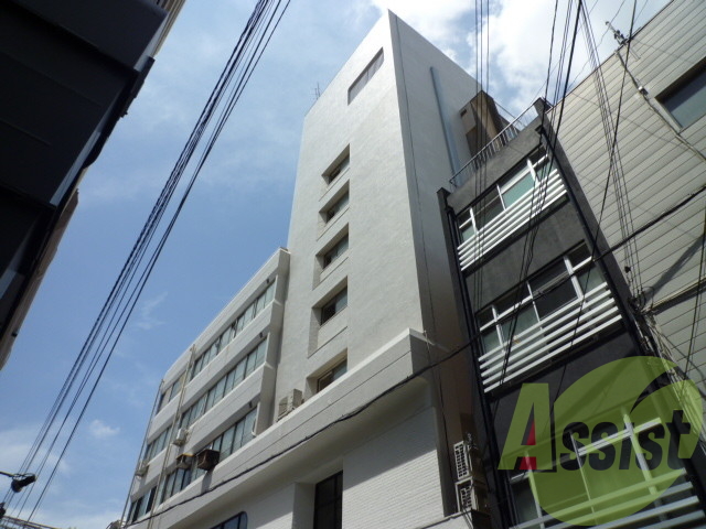 湊川センタービル B棟の外観