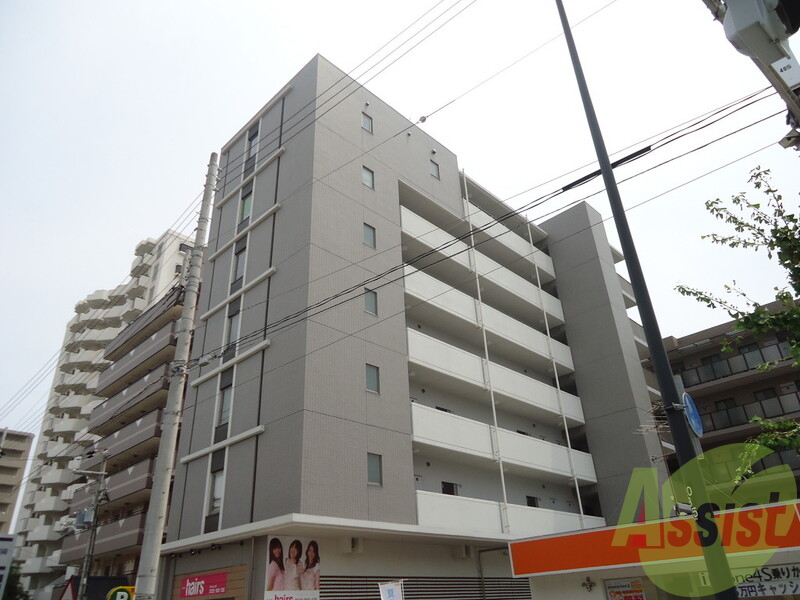 カノン甲南山手の外観