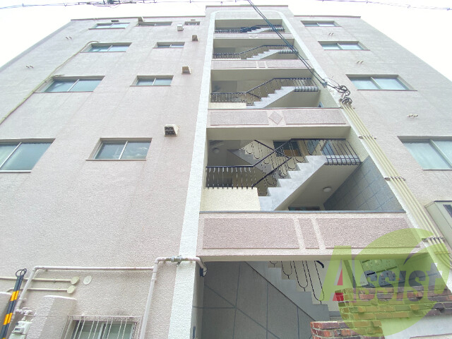 シャトー六甲の外観