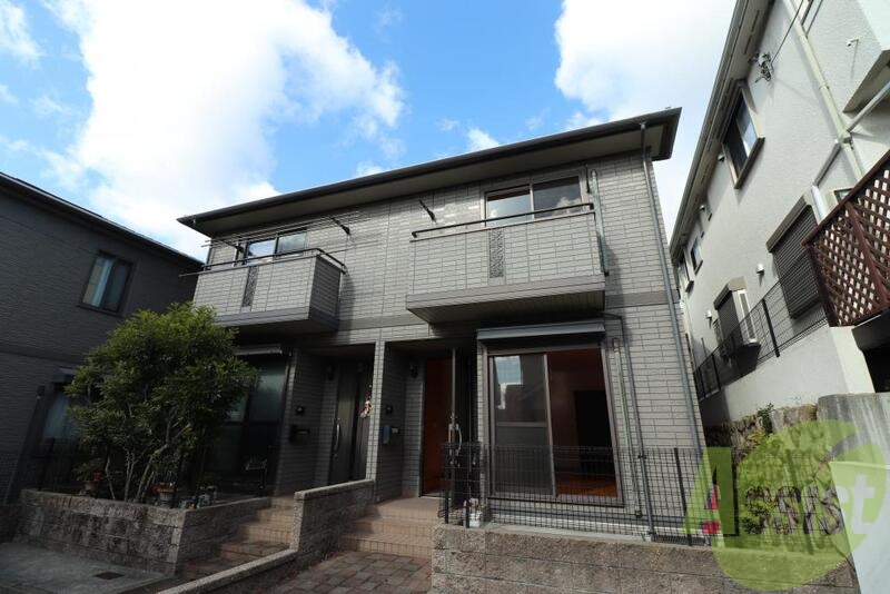 やまてタウンハウスC棟の外観