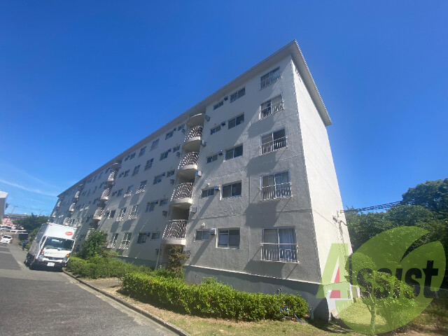 神陵台東住宅46号棟の外観