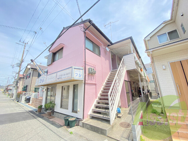 ハイツフジの外観