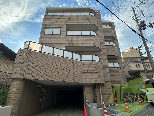 ロイヤルメゾン甲陽園Ⅱの外観
