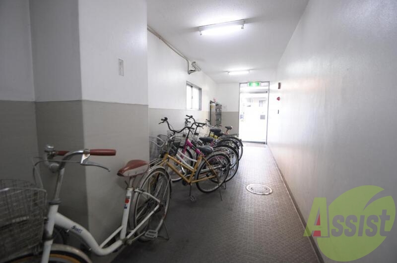 エントランス内にある各部屋毎のメールボックス。 エントランス内にある各部屋毎のメールボックス。