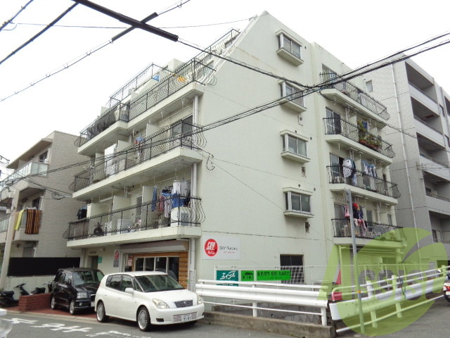 シャルマン六甲の外観