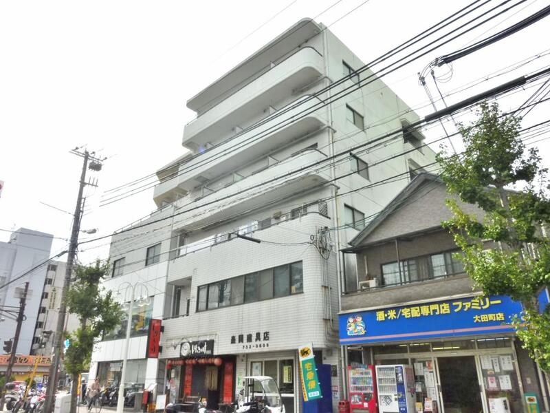 ベルメゾン井上の外観