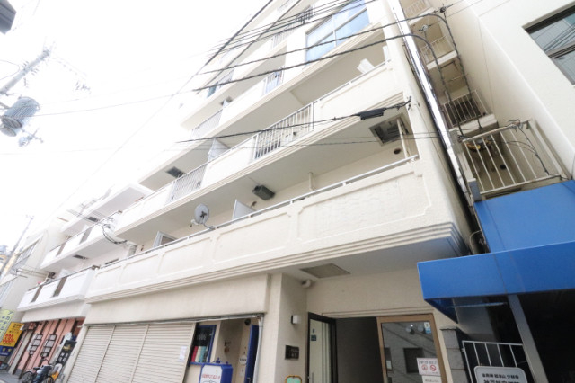 グランドシャトー板宿2の外観