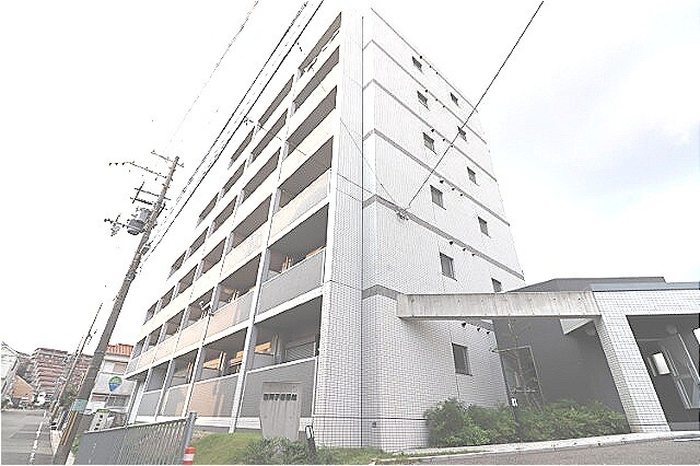 西舞子壱番館の外観