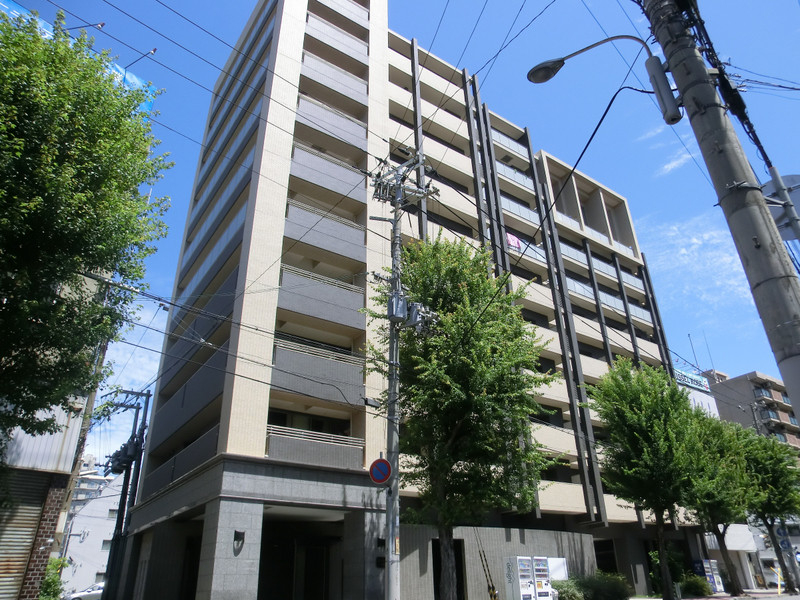 プレジール三ノ宮Ⅲの外観