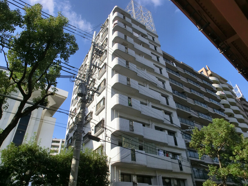 サンビルダー三宮の外観