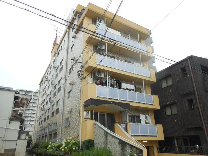 サンビルダー三宮東の外観