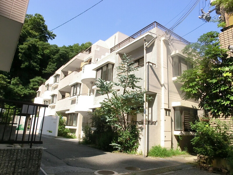 シティハイツ諏訪山の外観