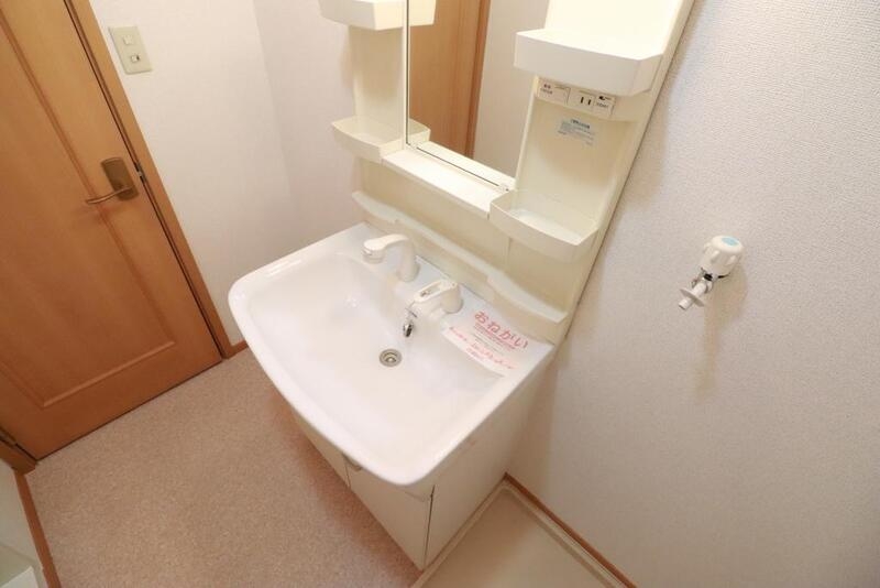 独立洗面台があります、朝の身支度もバッチリ 独立洗面台があります、朝の身支度もバッチリ