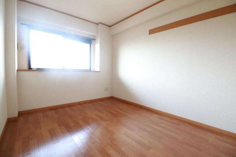 広いお部屋、家族団らんのひとときを 広いお部屋、家族団らんのひとときを