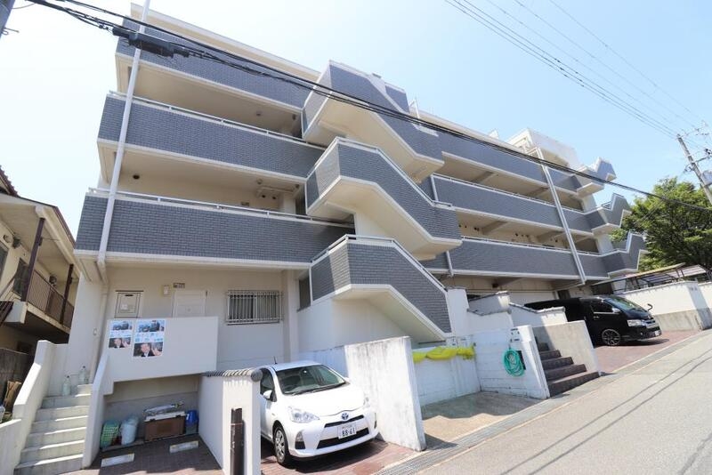 ゴールドクレスト垂水