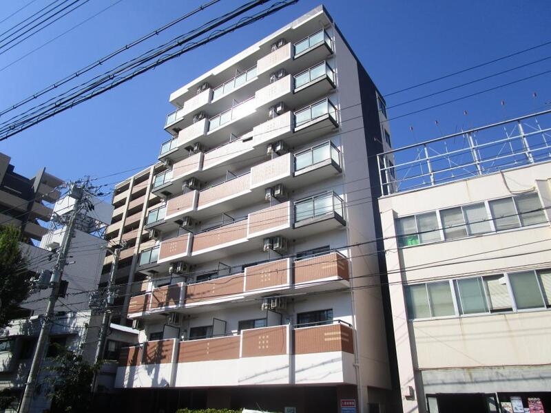 アルパ三宮の外観
