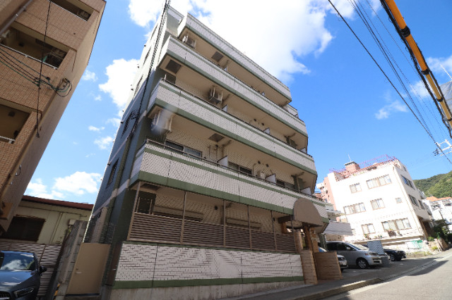 Kitano Flats Plusの外観