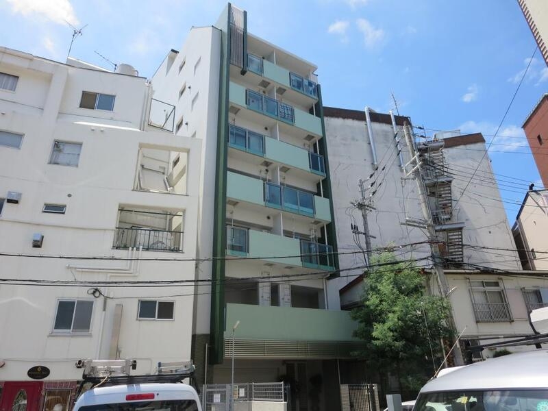 STELLALUCE 北野坂の外観
