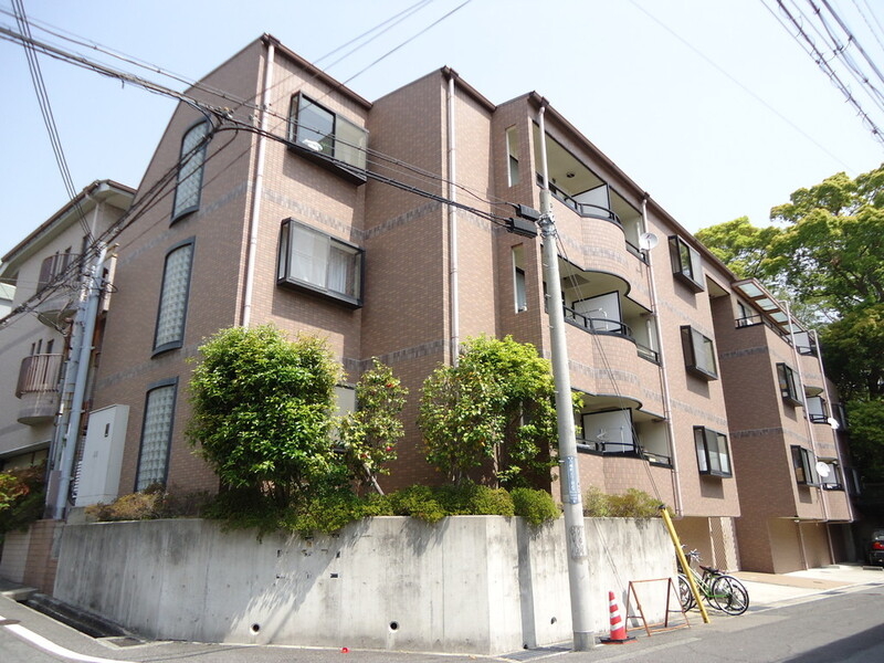 八幡西島田ハイツの外観