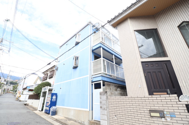 ロジェ楠丘の外観