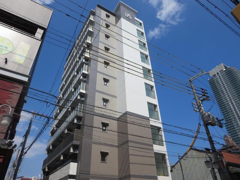 エステムコート三宮駅前Ⅲマジェスティの外観