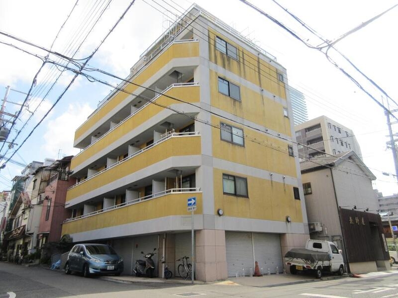 クロワートル二宮の外観