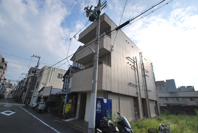 プラネットフィールド兵庫の外観