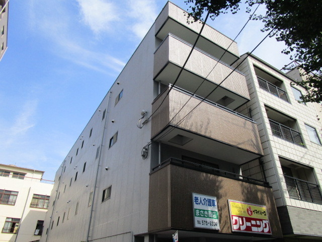 正木マンションの外観