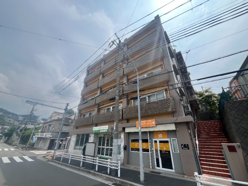 ラムール長田の外観