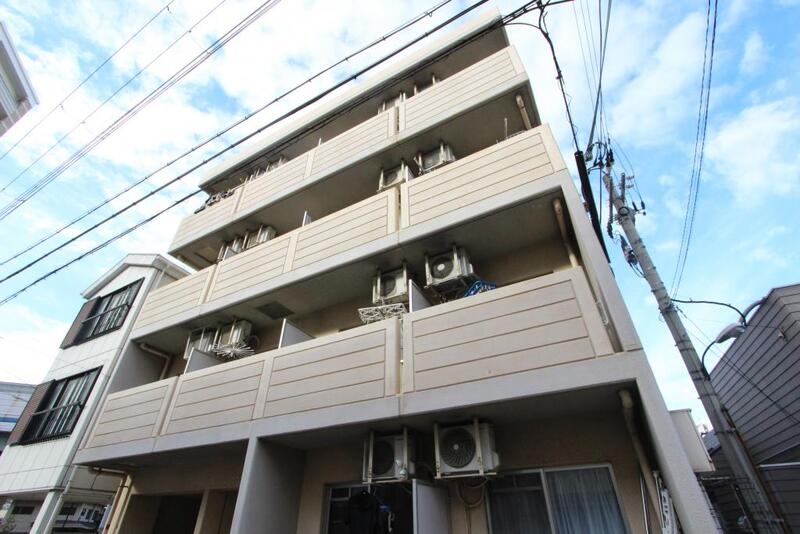 メゾン本町の外観