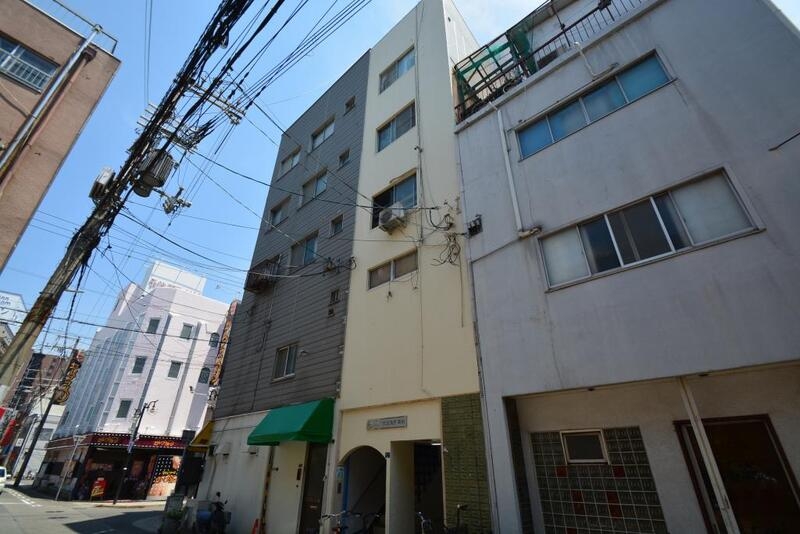サンビルダー湊川の外観