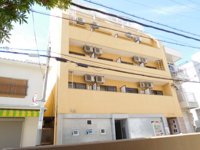 ドミール橘の外観