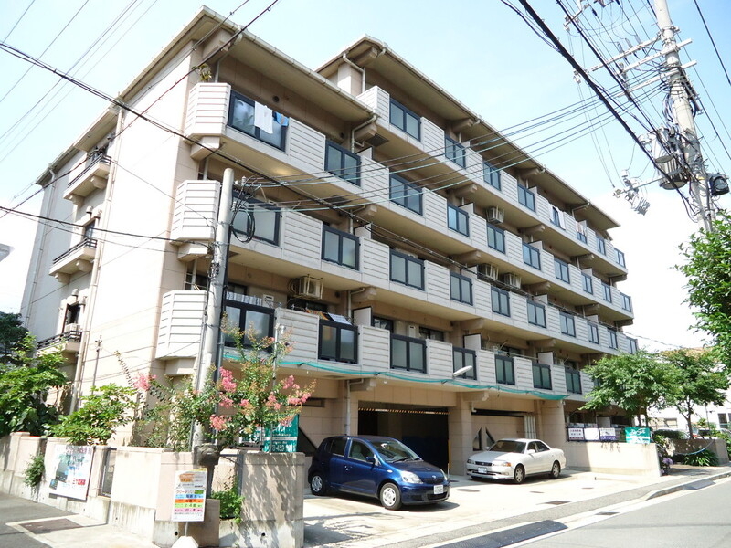 オーリッツコート甲南山手の外観