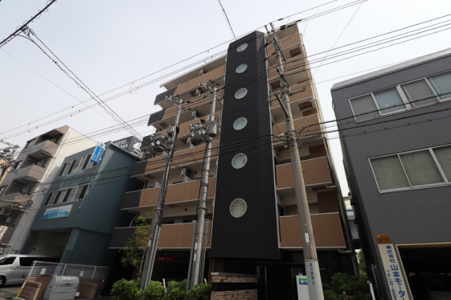 セレニテ西宮本町の外観