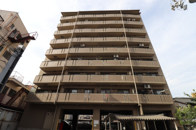 ネオ　デンクマール1号館の外観