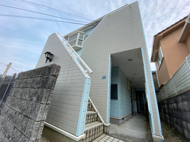 コリーヌ塩屋の外観