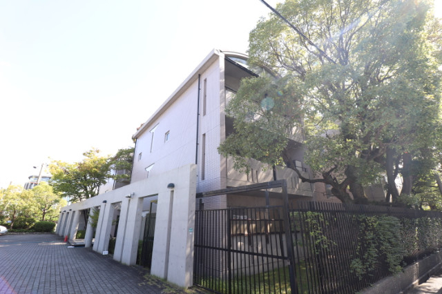 芦屋パティオの外観