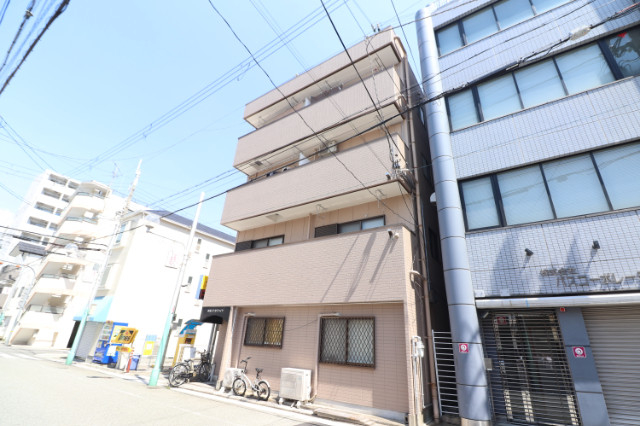 神宿イシカワハイツの外観