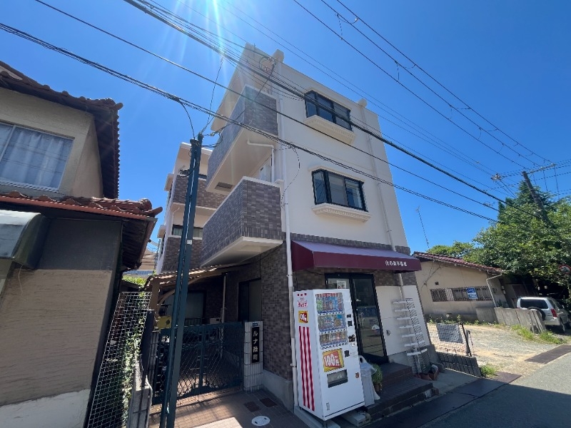 ルナ緑町の外観