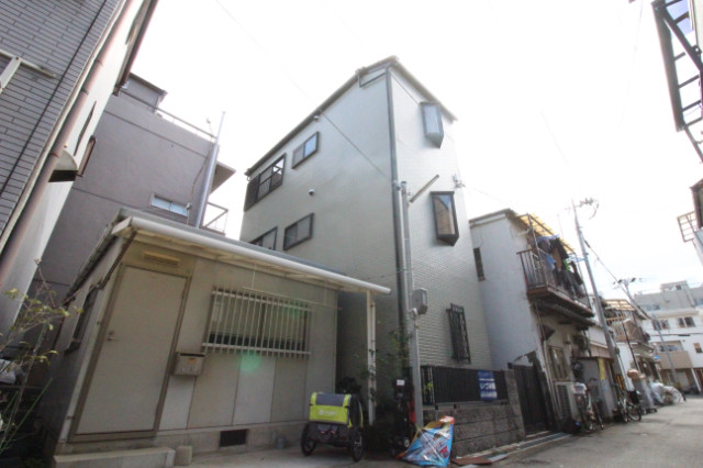 シダー真野の外観