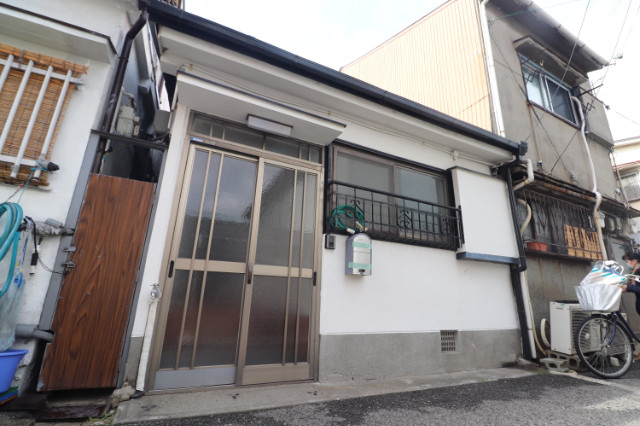 本庄町6丁目貸家の外観
