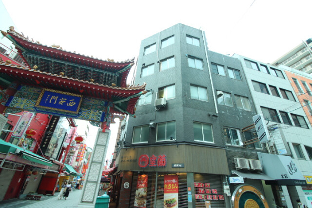 栄町ビルの外観