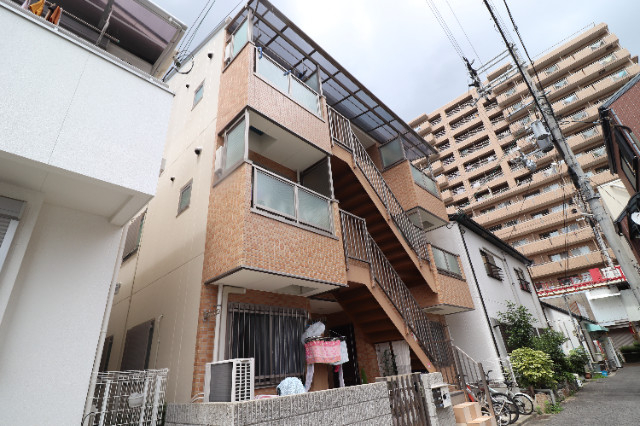 宝勝ハイツの外観