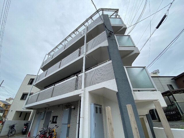 フリックコート下祗園の外観