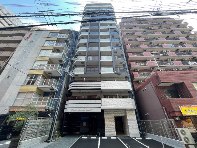 プレサンス三宮セントウエルの外観